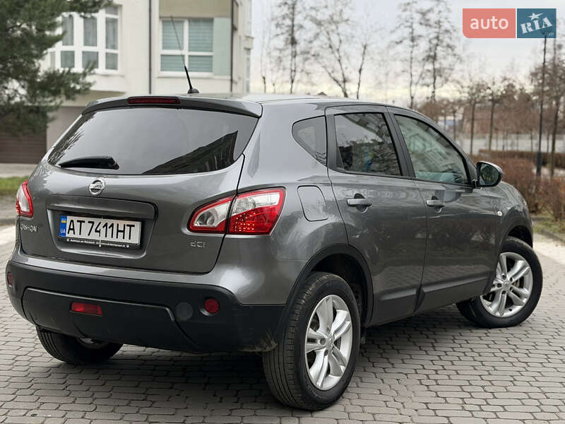 Позашляховик / Кросовер Nissan Qashqai 2011 в Івано-Франківську