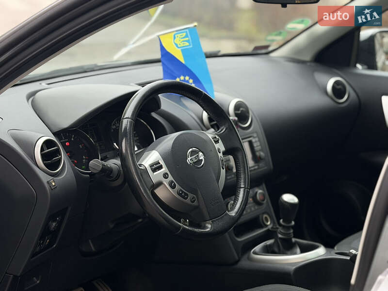 Позашляховик / Кросовер Nissan Qashqai 2011 в Івано-Франківську