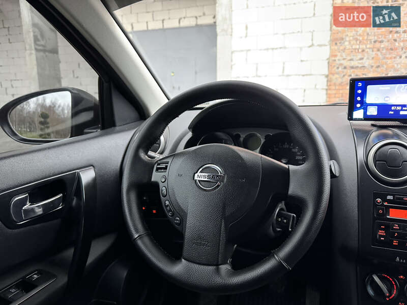 Внедорожник / Кроссовер Nissan Qashqai 2008 в Хмельницком