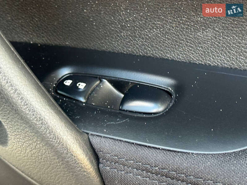 Позашляховик / Кросовер Nissan Qashqai 2018 в Охтирці