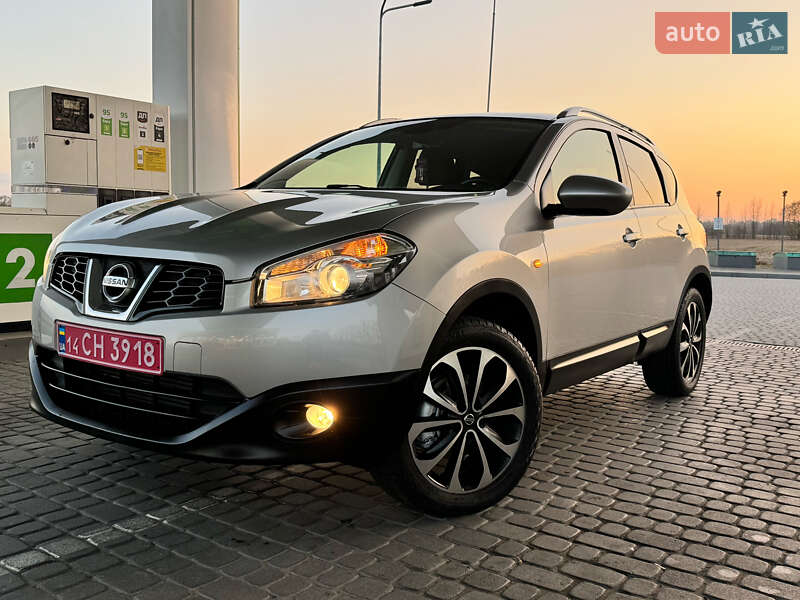 Позашляховик / Кросовер Nissan Qashqai 2012 в Стрию