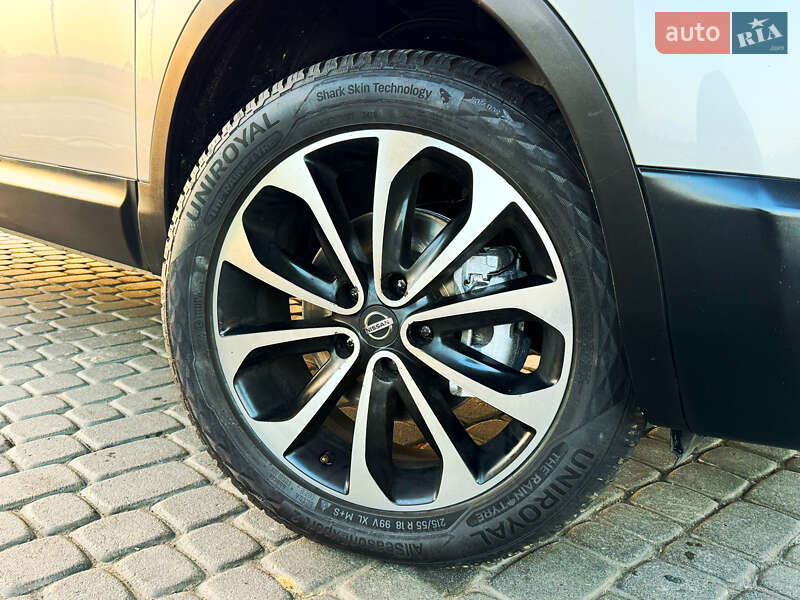 Позашляховик / Кросовер Nissan Qashqai 2012 в Стрию