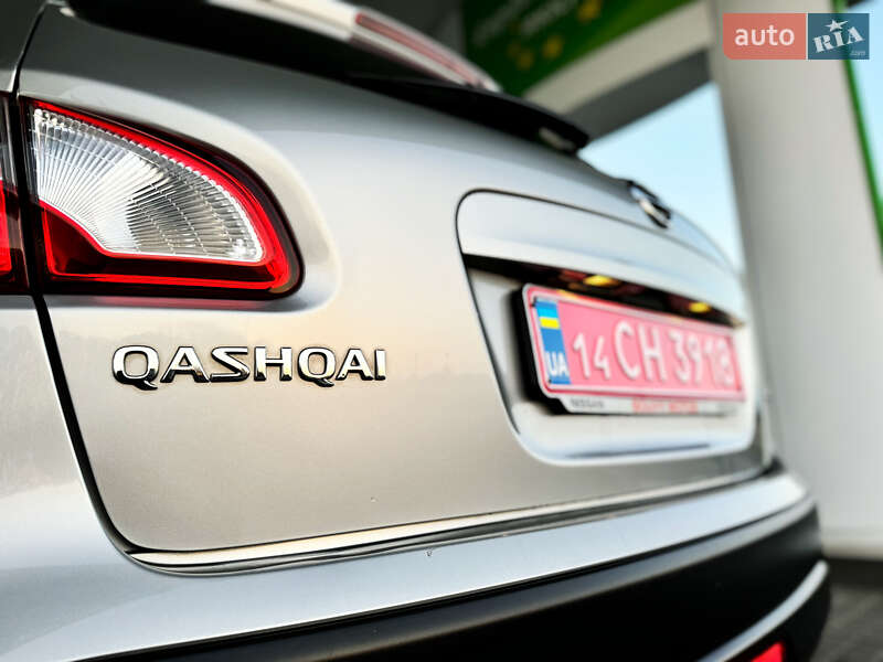 Позашляховик / Кросовер Nissan Qashqai 2012 в Стрию