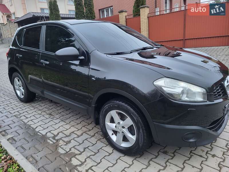 Внедорожник / Кроссовер Nissan Qashqai 2011 в Хмельницком