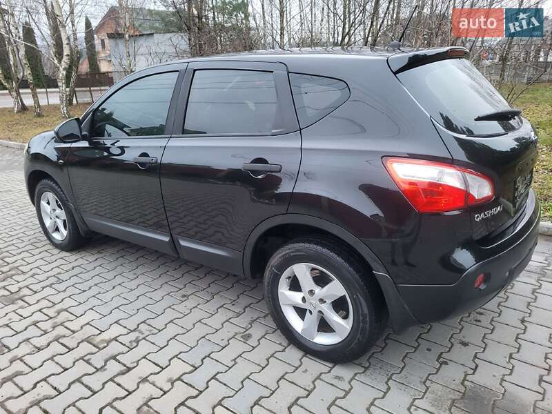Внедорожник / Кроссовер Nissan Qashqai 2011 в Хмельницком