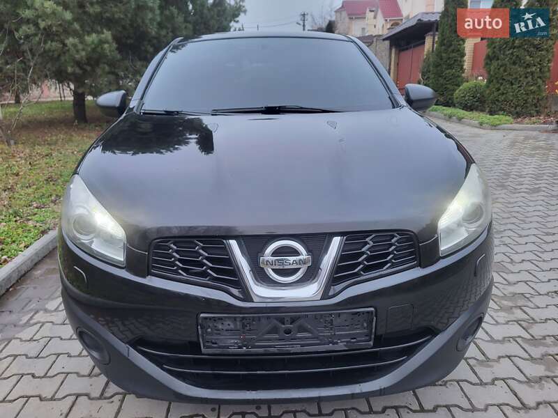 Внедорожник / Кроссовер Nissan Qashqai 2011 в Хмельницком