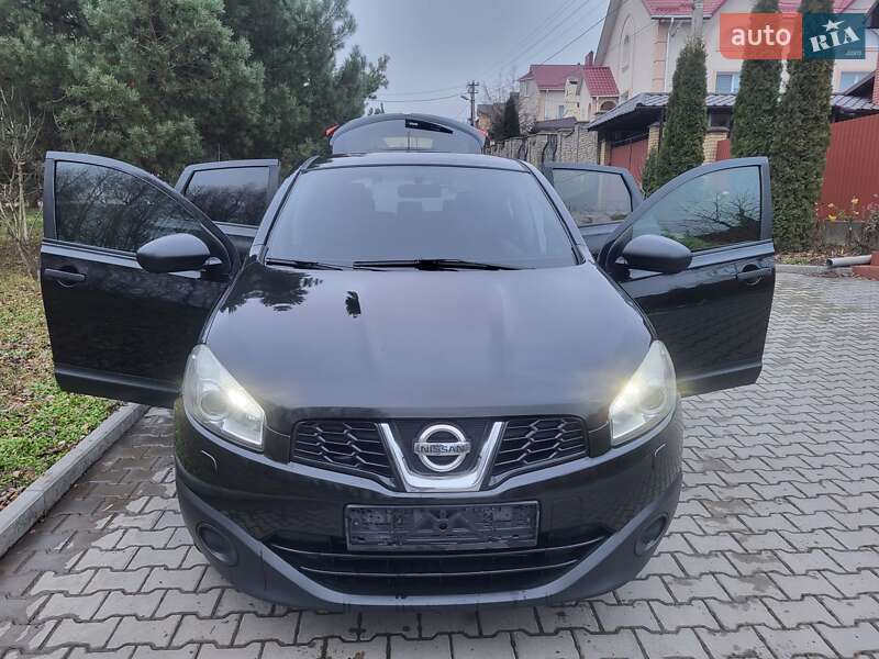 Внедорожник / Кроссовер Nissan Qashqai 2011 в Хмельницком
