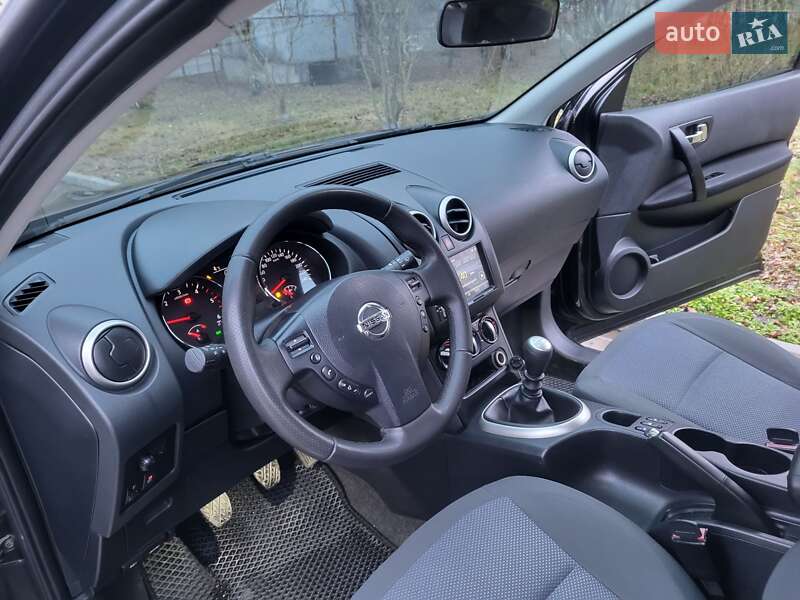 Внедорожник / Кроссовер Nissan Qashqai 2011 в Хмельницком