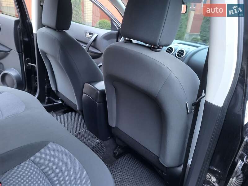 Внедорожник / Кроссовер Nissan Qashqai 2011 в Хмельницком