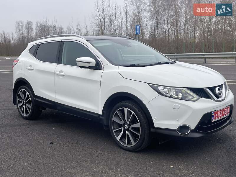 Позашляховик / Кросовер Nissan Qashqai 2015 в Ковелі