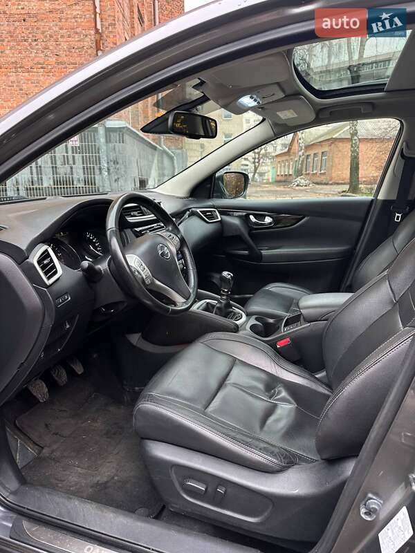 Позашляховик / Кросовер Nissan Qashqai 2014 в Сумах