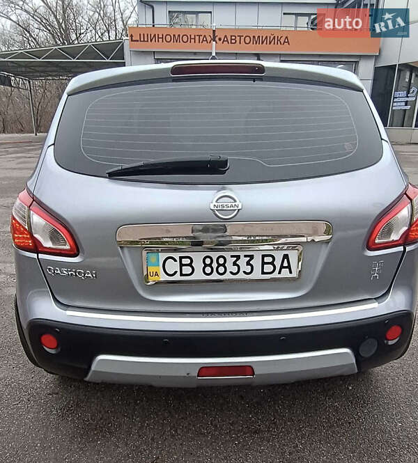 Внедорожник / Кроссовер Nissan Qashqai 2013 в Чернигове
