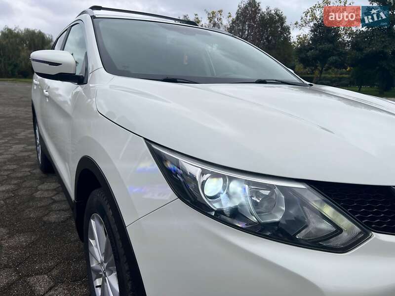 Внедорожник / Кроссовер Nissan Qashqai 2016 в Киеве