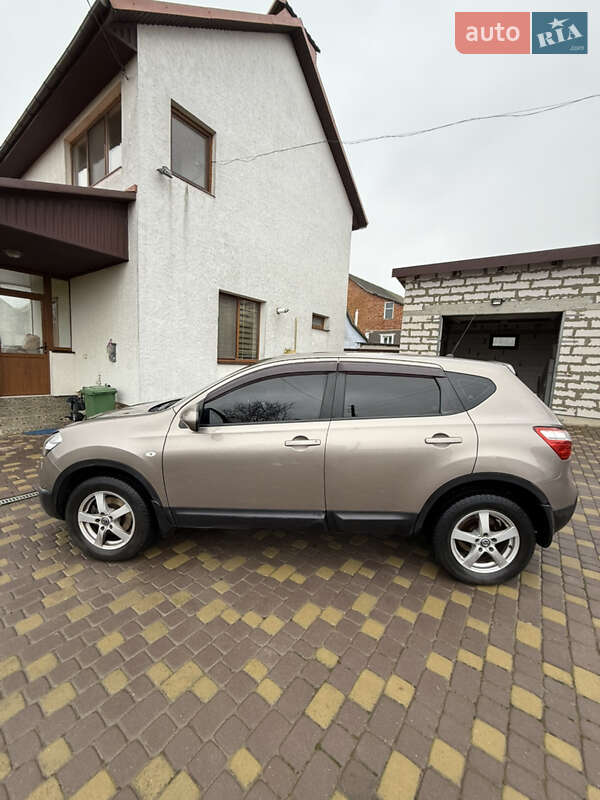 Nissan Qashqai 2012