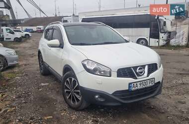 Позашляховик / Кросовер Nissan Qashqai 2011 в Києві