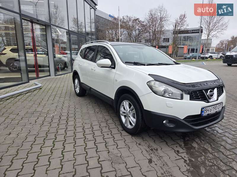 Позашляховик / Кросовер Nissan Qashqai 2012 в Одесі