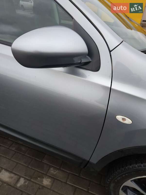 Позашляховик / Кросовер Nissan Qashqai 2011 в Рівному