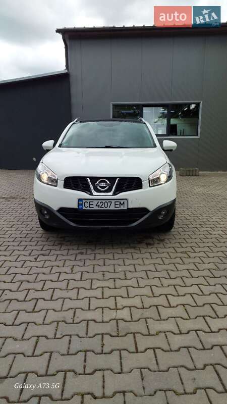 Позашляховик / Кросовер Nissan Qashqai 2012 в Чернівцях фото 17 Позашляховик / Кросовер Nissan Qashqai 2012 в Чернівцях