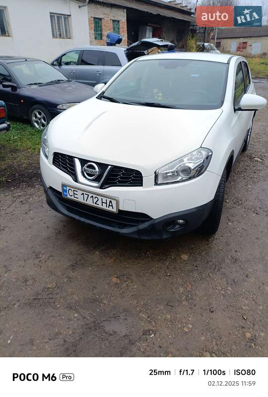 Внедорожник / Кроссовер Nissan Qashqai 2010 в Черновцах