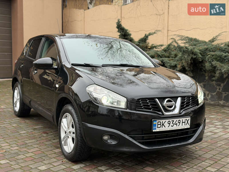 Внедорожник / Кроссовер Nissan Qashqai 2010 в Ровно