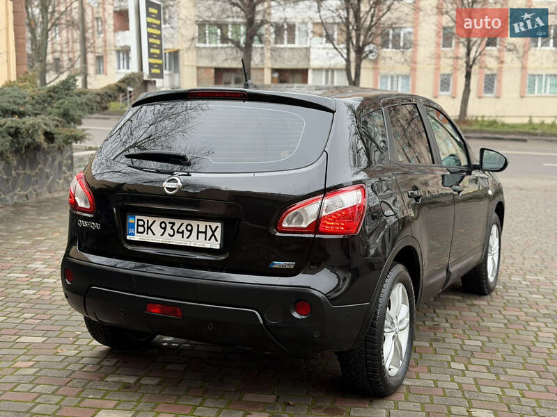 Внедорожник / Кроссовер Nissan Qashqai 2010 в Ровно