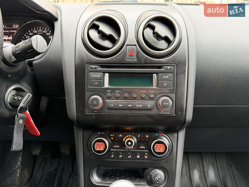 Внедорожник / Кроссовер Nissan Qashqai 2010 в Ровно