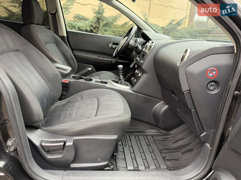 Внедорожник / Кроссовер Nissan Qashqai 2010 в Ровно