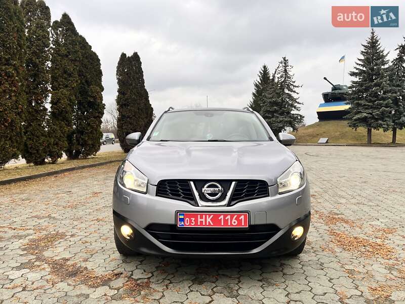 Внедорожник / Кроссовер Nissan Qashqai 2013 в Дубно
