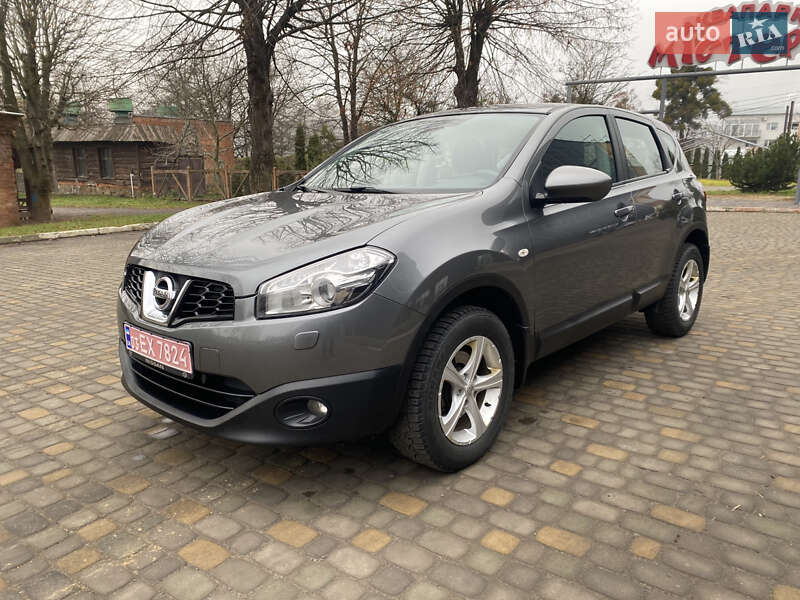 Позашляховик / Кросовер Nissan Qashqai 2011 в Луцьку