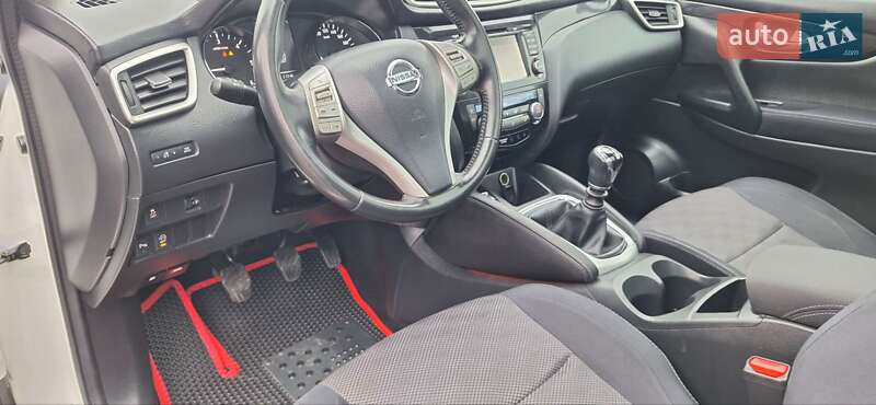 Внедорожник / Кроссовер Nissan Qashqai 2015 в Новоархангельске фото 48 Внедорожник / Кроссовер Nissan Qashqai 2015 в Новоархангельске