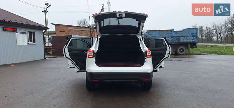 Внедорожник / Кроссовер Nissan Qashqai 2015 в Новоархангельске фото 102 Внедорожник / Кроссовер Nissan Qashqai 2015 в Новоархангельске