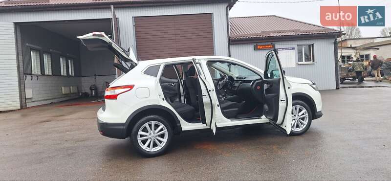 Внедорожник / Кроссовер Nissan Qashqai 2015 в Новоархангельске фото 104 Внедорожник / Кроссовер Nissan Qashqai 2015 в Новоархангельске