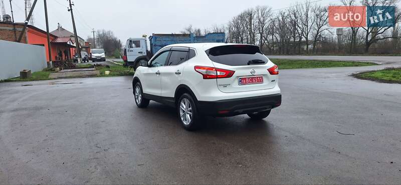 Внедорожник / Кроссовер Nissan Qashqai 2015 в Новоархангельске фото 124 Внедорожник / Кроссовер Nissan Qashqai 2015 в Новоархангельске