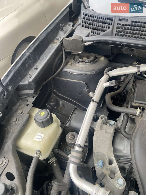 Позашляховик / Кросовер Nissan Qashqai 2011 в Луцьку