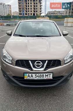 Внедорожник / Кроссовер Nissan Qashqai 2013 в Киеве
