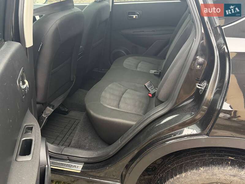 Позашляховик / Кросовер Nissan Qashqai 2010 в Черкасах