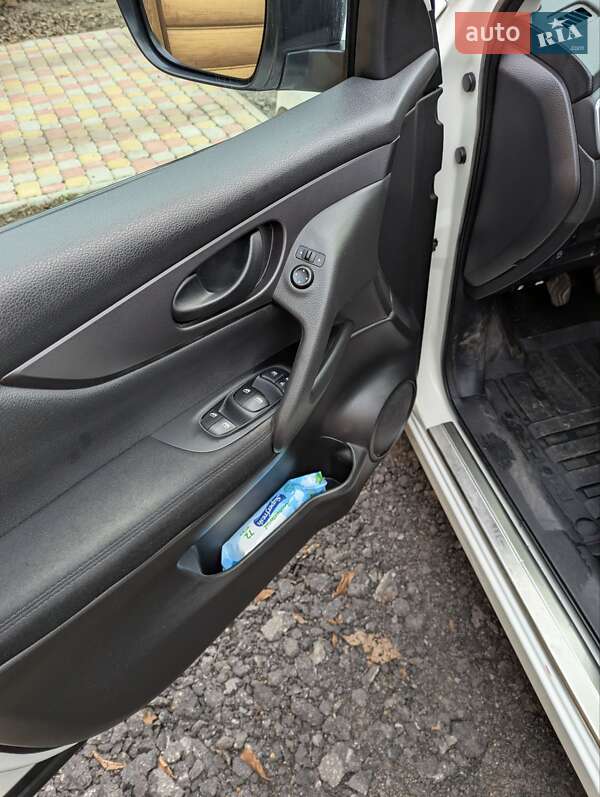 Внедорожник / Кроссовер Nissan Qashqai 2018 в Полтаве фото 8 Внедорожник / Кроссовер Nissan Qashqai 2018 в Полтаве