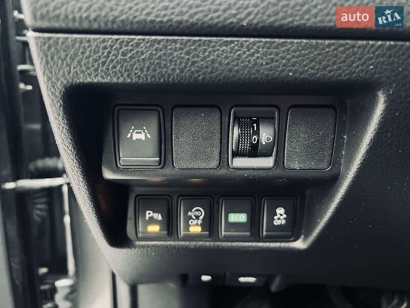 Позашляховик / Кросовер Nissan Qashqai 2016 в Житомирі фото 12 Позашляховик / Кросовер Nissan Qashqai 2016 в Житомирі