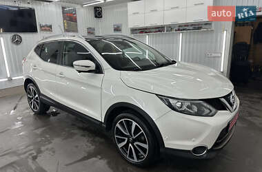 Позашляховик / Кросовер Nissan Qashqai 2016 в Рівному