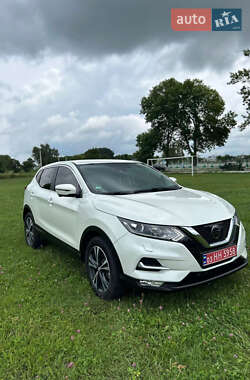 Позашляховик / Кросовер Nissan Qashqai 2017 в Дубні