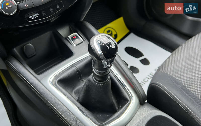 Внедорожник / Кроссовер Nissan Qashqai 2016 в Львове