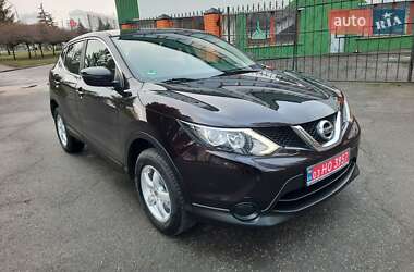 Позашляховик / Кросовер Nissan Qashqai 2016 в Полтаві