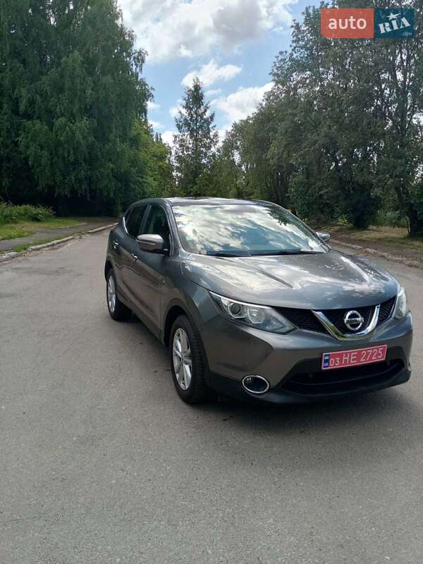Позашляховик / Кросовер Nissan Qashqai 2014 в Луцьку