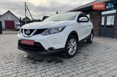 Позашляховик / Кросовер Nissan Qashqai 2015 в Ковелі