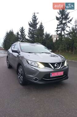 Внедорожник / Кроссовер Nissan Qashqai 2015 в Тернополе
