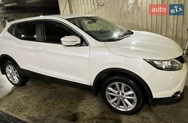 Внедорожник / Кроссовер Nissan Qashqai 2014 в Киеве