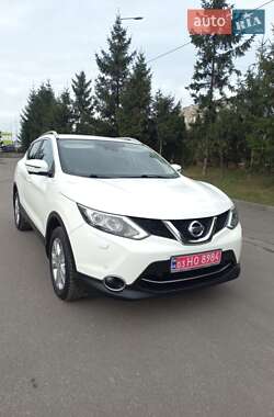 Внедорожник / Кроссовер Nissan Qashqai 2015 в Тернополе