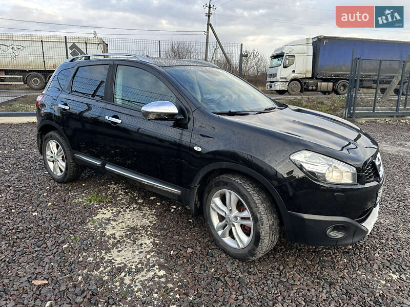 Позашляховик / Кросовер Nissan Qashqai 2011 в Радехові
