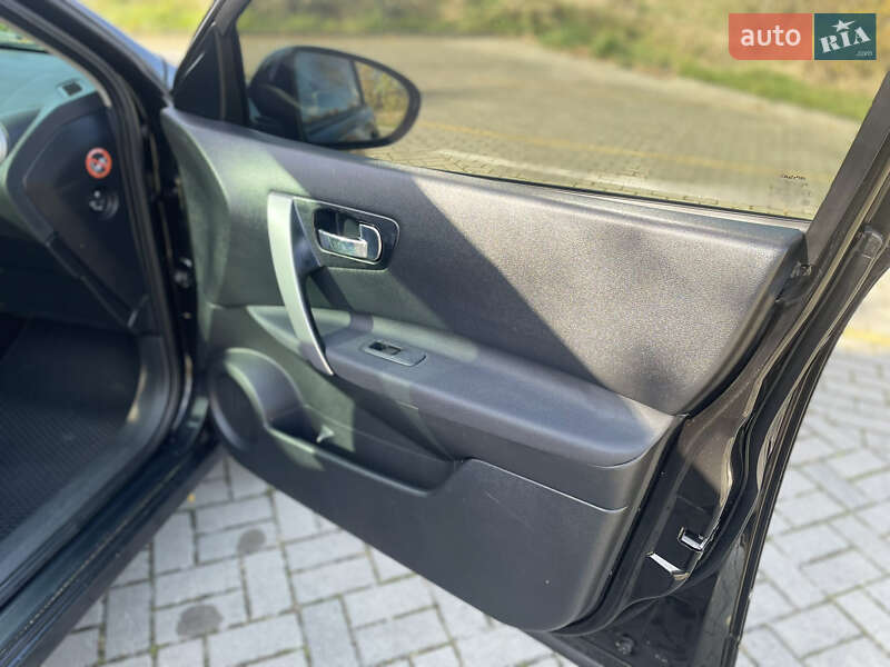 Внедорожник / Кроссовер Nissan Qashqai 2007 в Дрогобыче