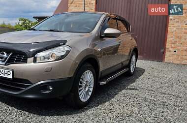 Внедорожник / Кроссовер Nissan Qashqai 2010 в Нововолынске